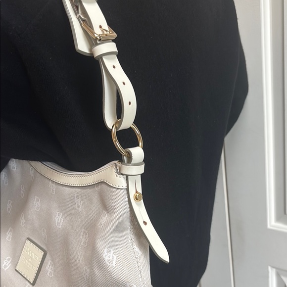 Dooney & Bourke White Shoulder Bag - Picture 13 of 13